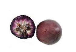 Caïmites, pommes étoile violettes et vertes, fruit en C